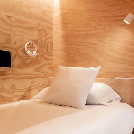 Colo Colo Hostel Валенсия Екстериор снимка